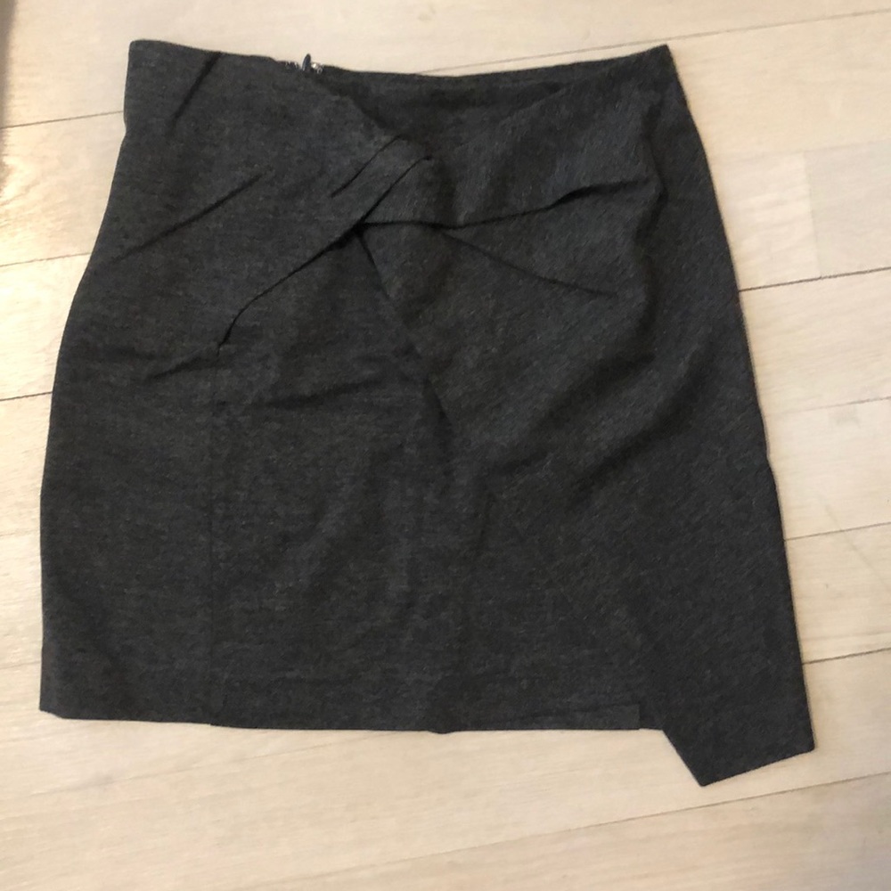 Aritzia Babaton skirt